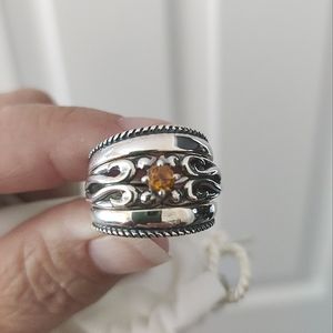 Carolyn Pollack Sterling Silver Ring with dust bag/gift box in excellent shape